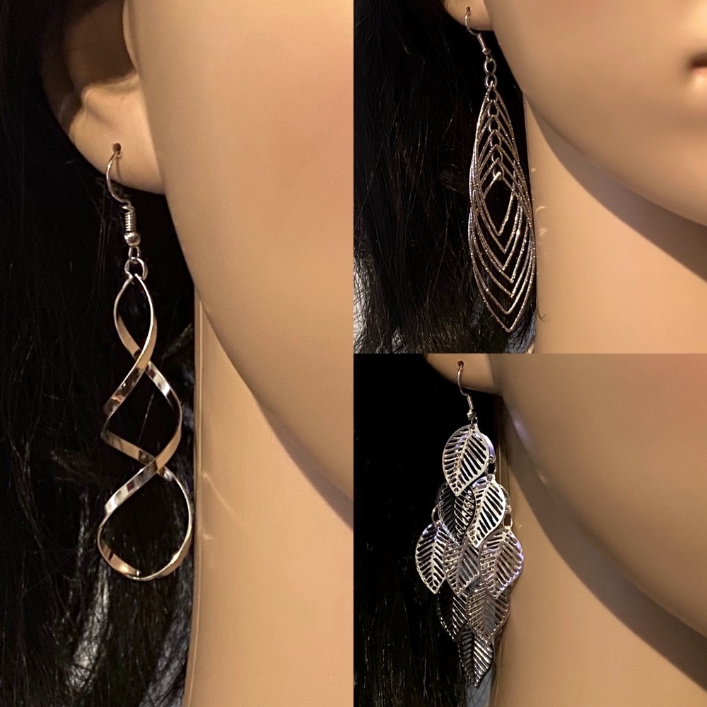 Silver Earring Set.